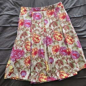 LuLaRoe Madison Skirt (M)